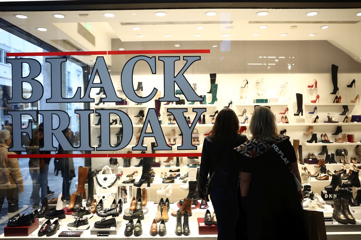 Black Friday: Ποιοι θα αγοράσουν περισσότερο και τι προϊόντα