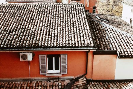 ΣτΕ: Η απόφαση που ξεκαθάρισε το τοπίο για σοφίτες και υπόγεια