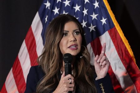 Τραμπ: Απομακρύνει την υπουργό Εσωτερικής Ασφάλειας Κρίστι Νόεμ – Προτείνει τον γερουσιαστή Μαρκγουέιν Μάλιν