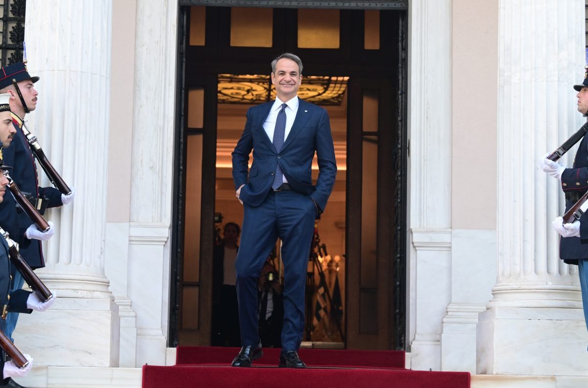 Άλλη δημοκρατία για τον Κ. Μητσοτάκη και άλλη για τους διαδηλωτές 