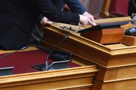 Βουλή: Ποιο ήταν το πρώτο «θύμα» του κόφτη