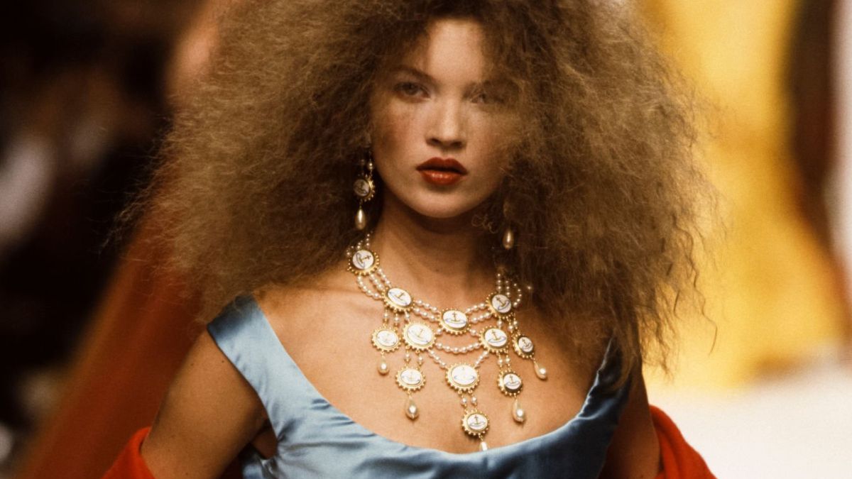 Vivienne Westwood & Jewellery: Ολόκληρο το αρχείο κοσμημάτων της σχεδιάστριας σε ένα βιβλίο