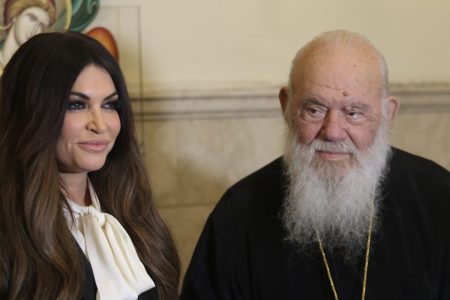 Στον Αρχιεπίσκοπο η Γκιλφόιλ: Η ευχή του Ιερώνυμου, τι αποκάλυψε για τον γιο της