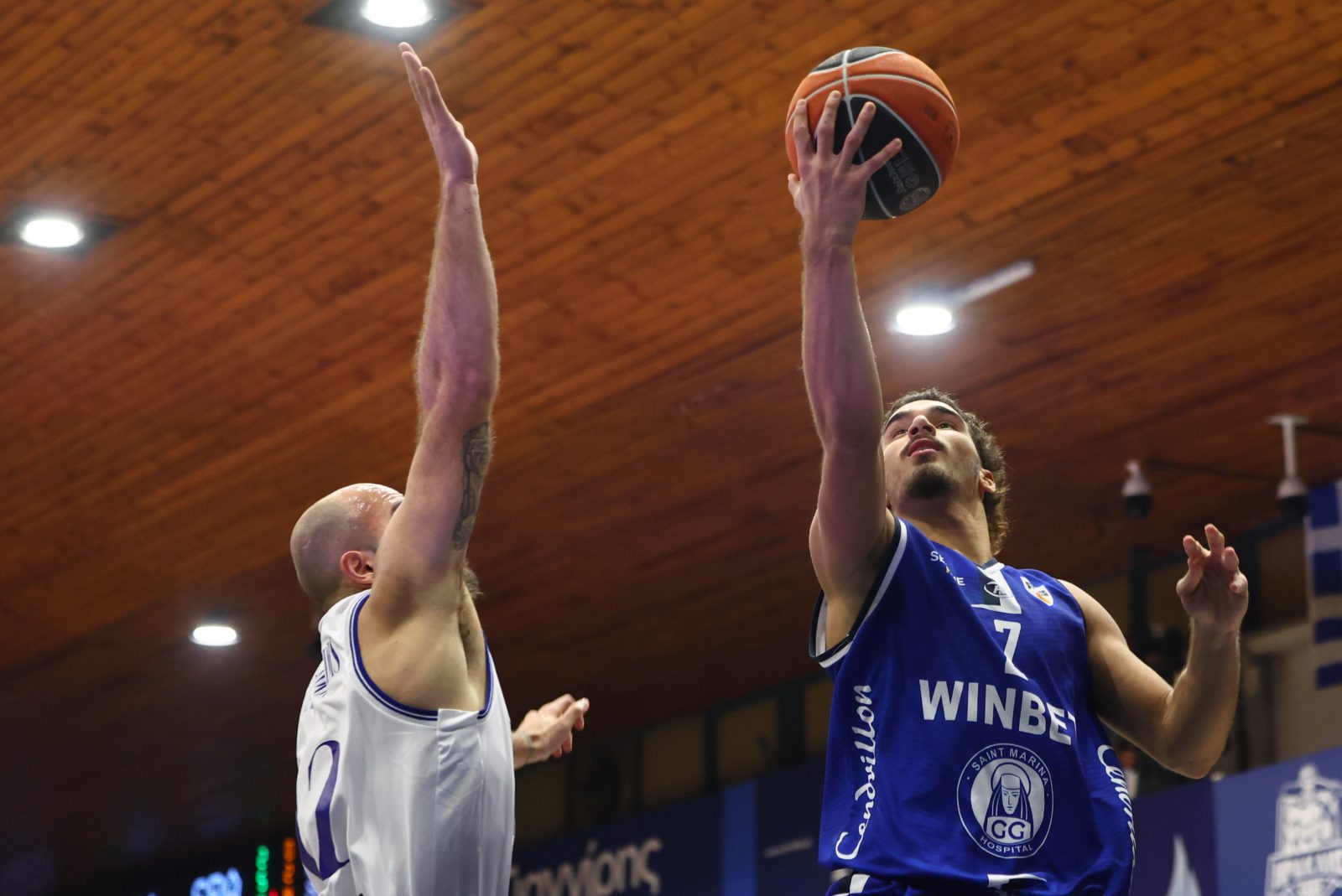 Θεσσαλονίκη: Κατέρρευσε κερκίδα στο Ιβανώφειο εν ώρα αγώνα