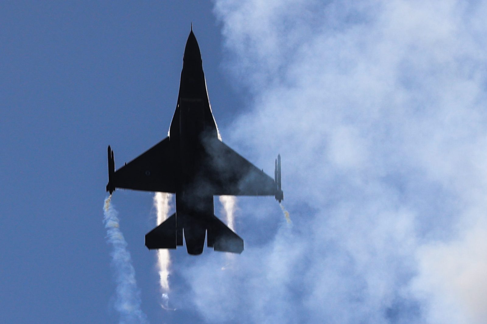 Τουρκικό αεροσκάφος συνετρίβη στην Κροατία – Νεκρός ο πιλότος