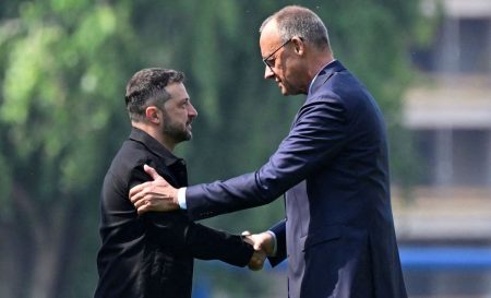 Τηλεφωνική επικοινωνία Μερτς-Ζελένσκι – «Περιμένουμε δυναμική καταπολέμηση της διαφθοράς»