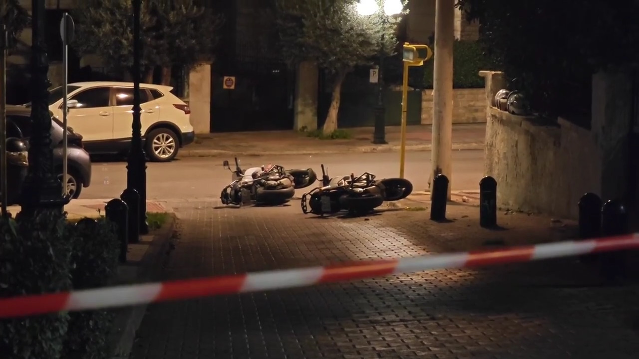 Διαρρήκτες εμβόλισαν μηχανές της ΔΙ.ΑΣ σε καταδίωξη – Έπεσαν πυροβολισμοί