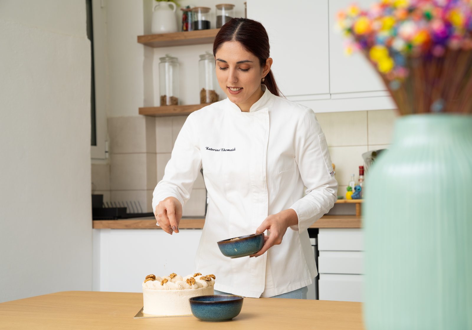 H vegan pastry chef Κατερίνα Θωμαΐδη μάς φτιάχνει 3 φανταστικά γλυκά