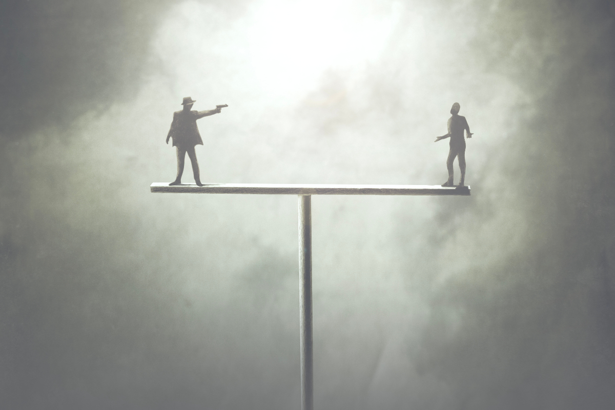 Βρώμικα όπλα, καθαρές λύσεις