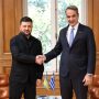 Στο Μαξίμου ο Ζελένσκι – Σε εξέλιξη η συνάντηση με τον Κυριάκο Μητσοτάκη