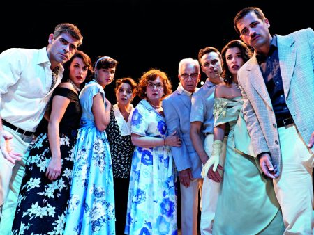 Πρόσεχε Ποιον Σκοτώνεις: Μια κομψή αστική κωμωδία με σασπένς