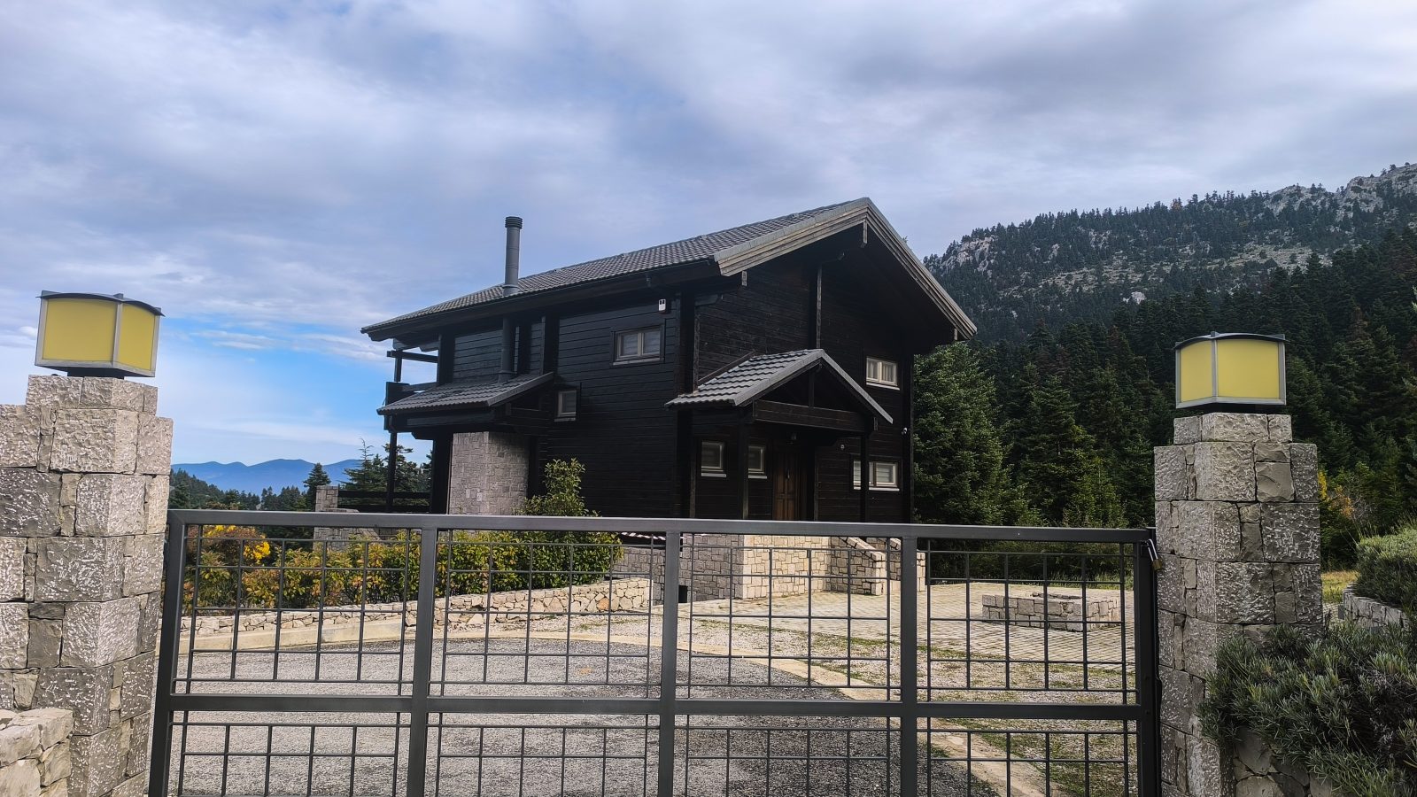 Δολοφονία Λάλα: Τα τρία ΙΧ, οι δράστες και οι χρυσές λίρες