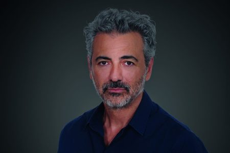 Ζορμπάς: Μια λογοτεχνική φιλία που γίνεται θεατρικό ταξίδι