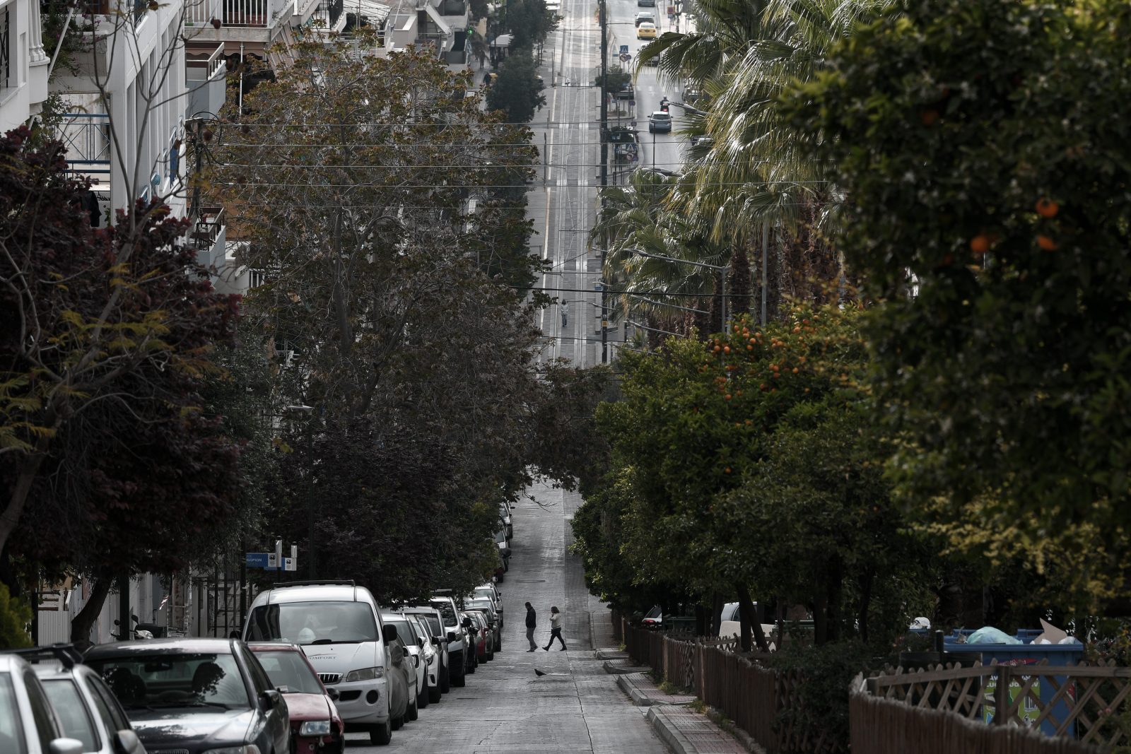 Καιρός: Ισχυροί νοτιάδες, αφρικανική σκόνη και ζέστη για την εποχή – Πού θα βρέξει