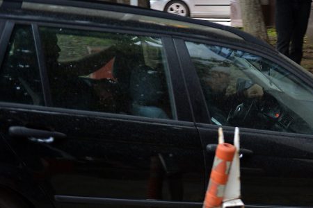 Νέα τροπή στη Φοινικούντα: Έφοδος της ΕΛ.ΑΣ. σε μαγαζιά επιχειρηματία – κλειδί