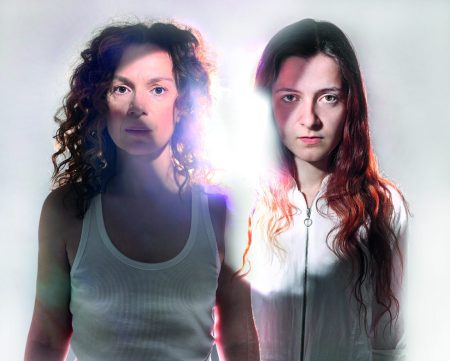 Ολική, Αμεση, Συλλογική, Επικείμενη, Επίγεια Σωτηρία: Στον σκοτεινό κόσμο των αιρέσεων και του φανατισμού