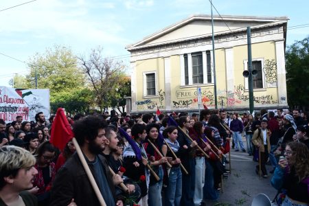 5 το πρωί: Οι κινητοποιήσεις των αγροτών – Η επέτειος του Πολυτεχνείου – Η αλλαγή του καιρού