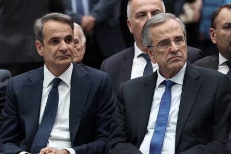 Μητσοτάκης: Ουδέν σχόλιο για Σαμαρά – Τι είπε για βιβλίο Τσίπρα
