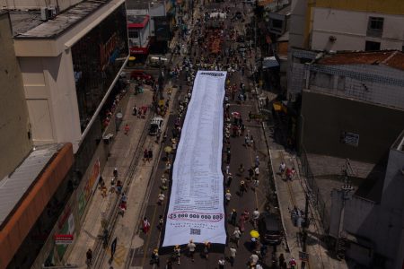 COP30: Δράση στους δρόμους αντί συζητήσεις λέει η Greenpeace