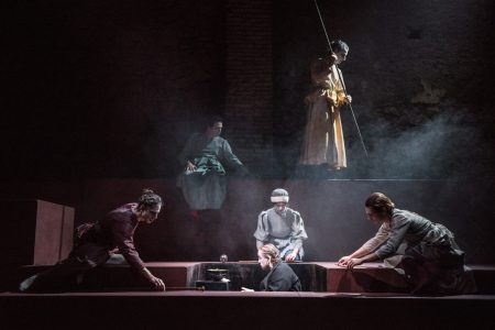 Συμπόσιο Του Πλάτωνα: Οκτώ πρόσωπα μιλούν για τον έρωτα και τις τάσεις στην αθηναϊκή κοινωνία