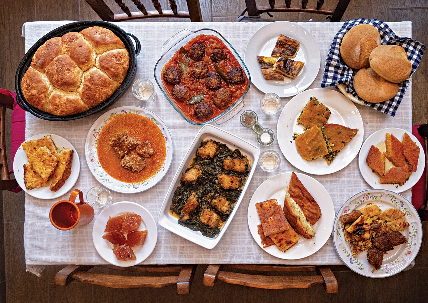 Ένα τραπέζι από τα άξια χέρια των γυναικών του Φαναρίου Καρδίτσας