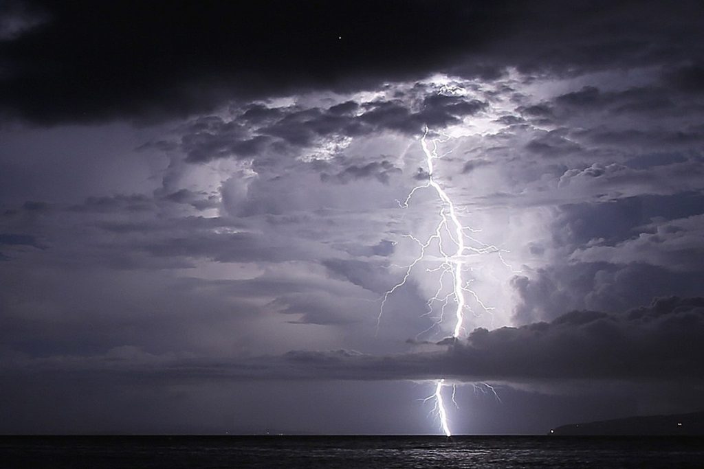 καιρός κεραυνός
