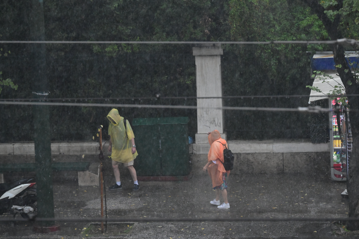 Κακοκαιρία: «Διαδοχικά κύματα βροχοπτώσεων» – Προειδοποίηση Αρναούτογλου