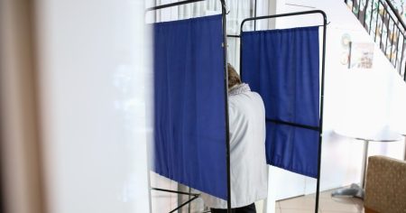 Δημοσκόπηση Pulse: Θετική γνώμη για τις ενεργειακές συμφωνίες – Μικρή άνοδος για ΝΔ και ΠαΣοΚ