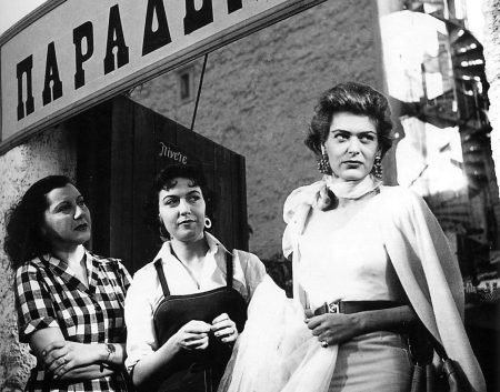 «Στέλλα»: Πώς υποδέχτηκαν κοινό και κριτικοί τη θρυλική ταινία