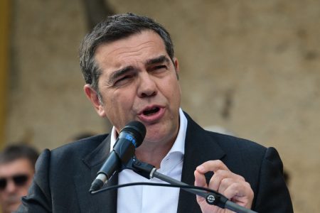 Τσίπρας – Πιερρακάκης: Και ο πρώην πρωθυπουργός συνεχάρη τον νέο πρόεδρο του Eurogroup