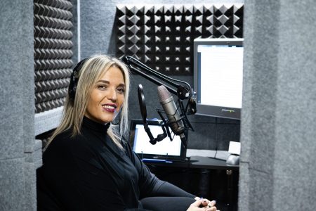 Διαβάζοντας βιβλία με μάτια δανεικά