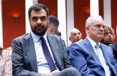 Κυβέρνηση: «Σεβαστή η όποια άποψη του Προέδρου»