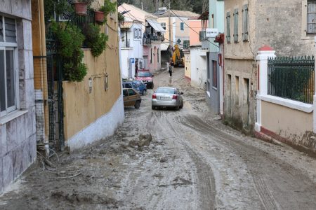 Καιρός: Ερχεται νέο κύμα βροχών, πνίγηκαν Κέρκυρα, Φιλιππιάδα