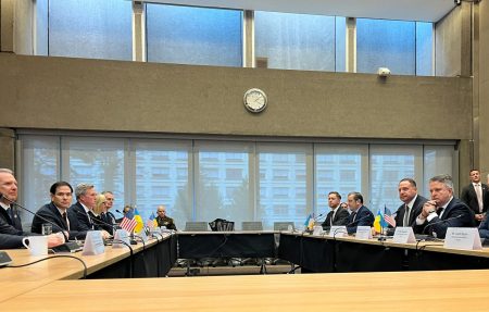 5 το πρωί: Eυρωπαϊκή αντιπρόταση στο σχέδιο Τραμπ – Ξανά στους δρόμους οι αγρότες – Πληρώνεται σήμερα το επίδομα των 250 ευρώ