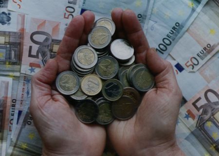 Προϋπολογισμός 2026: Ενίσχυση σε πάνω από 5 εκ. νοικοκυριά