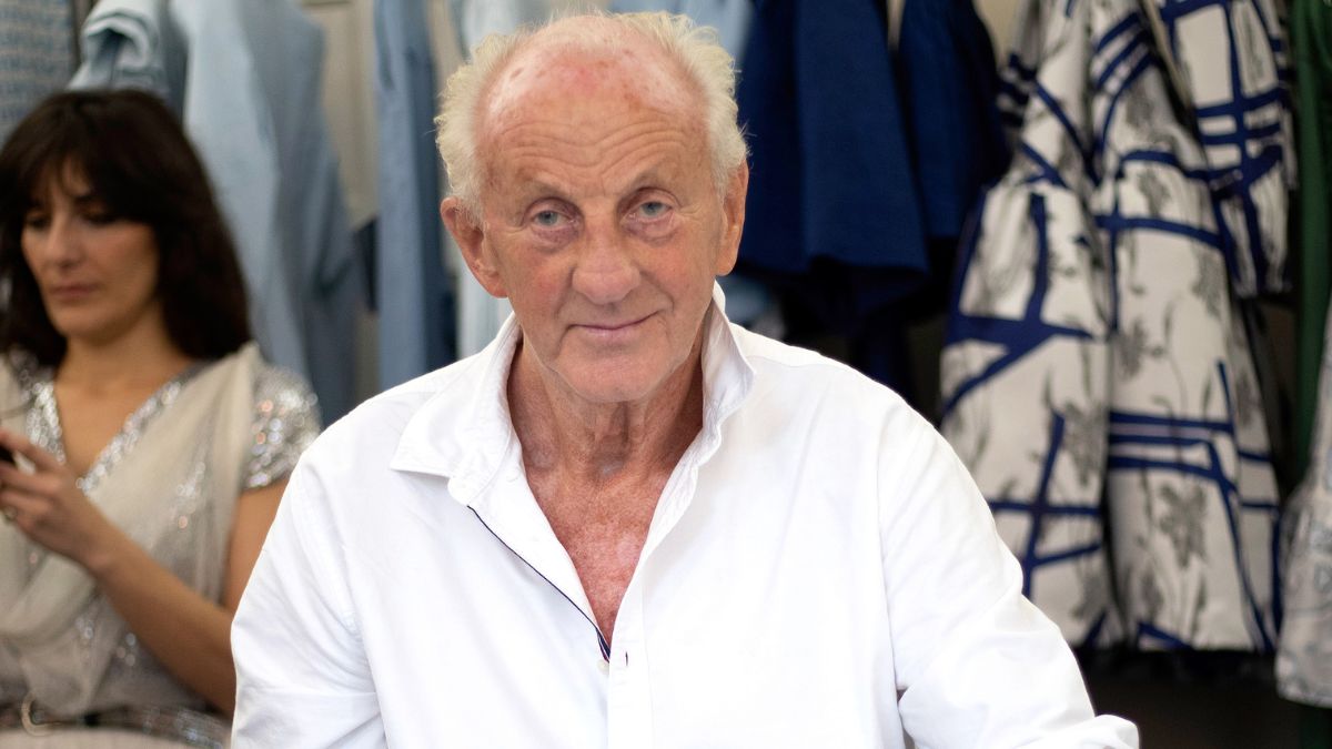 Έφυγε από τη ζωή ο Paul Costelloe: Ο σχεδιαστής που έντυσε μια εποχή και σφράγισε την εικόνα της πριγκίπισσας Diana