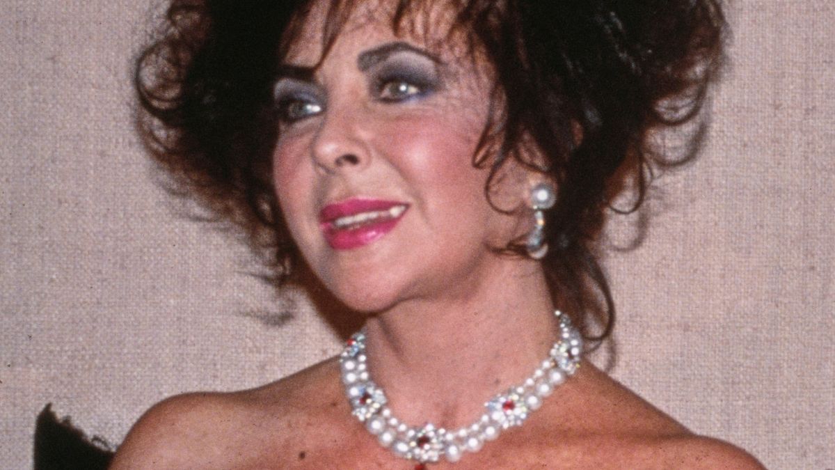 La Peregrina: Η ιστορία του διασημότερου μαργαριταριού στον κόσμο- και πώς η Elizabeth Taylor παραλίγο να το χάσει