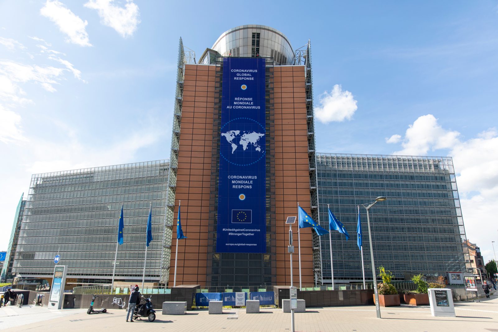 Θετική η αξιολόγηση της Κομισιόν για το ελληνικό σχέδιο προϋπολογισμού