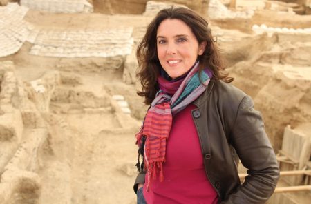 «Η Ιστορία σού μαθαίνει να νοιάζεσαι για ανθρώπους που έζησαν χιλιάδες χιλιόμετρα μακριά και χιλιάδες χρόνια πριν»