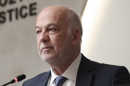 Χάος στις ιατροδικαστικές υπηρεσίες: Η έλλειψη ελέγχου, πρωτοκόλλων και υποδομών