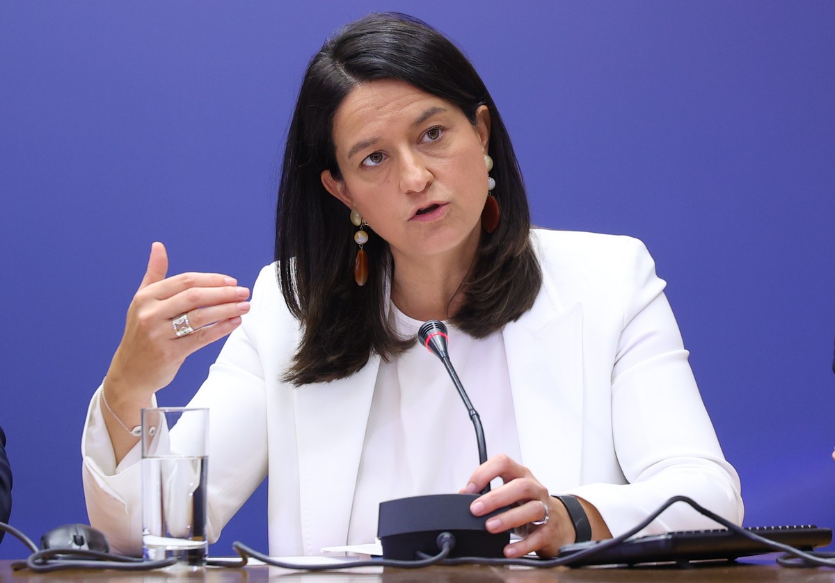 Κεραμέως: «Οι εργαζόμενοι θα πάρουν μεγαλύτερο μερίδιο από αυτήν την ανάπτυξη»