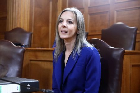 Ένταση στην Εξεταστική με Κωνσταντοπούλου-Σεμερτζίδου: «Είστε θρασύτατη»