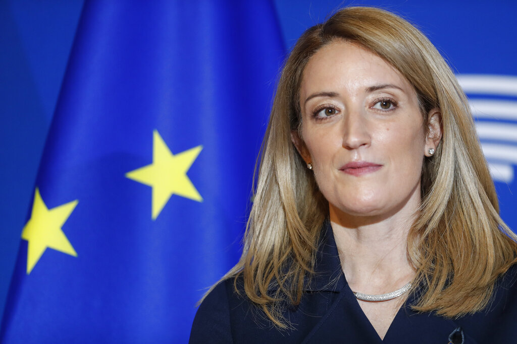 Ρομπέρτα Μέτσολα: Ο πόλεμος κατά της Ουκρανίας ήταν ένα καμπανάκι