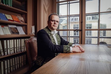 Τυρί, λευκό κρασί, Μπαχ και Ντεμπισί