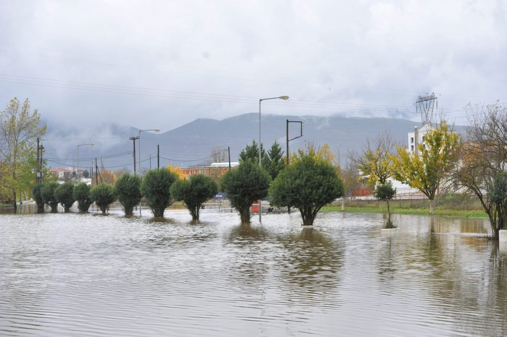 Κακοκαιρία Adel: Πολύ μεγάλα αθροιστικά ύψη βροχής 3 ημερών – Ποιες περιοχές «βούλιαξαν»