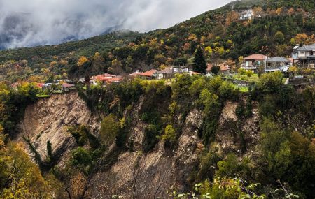 Κακοκαιρία Adel: Κατεδαφιστέο ένα σπίτι στα Τζουμέρκα λόγω των κατολισθήσεων