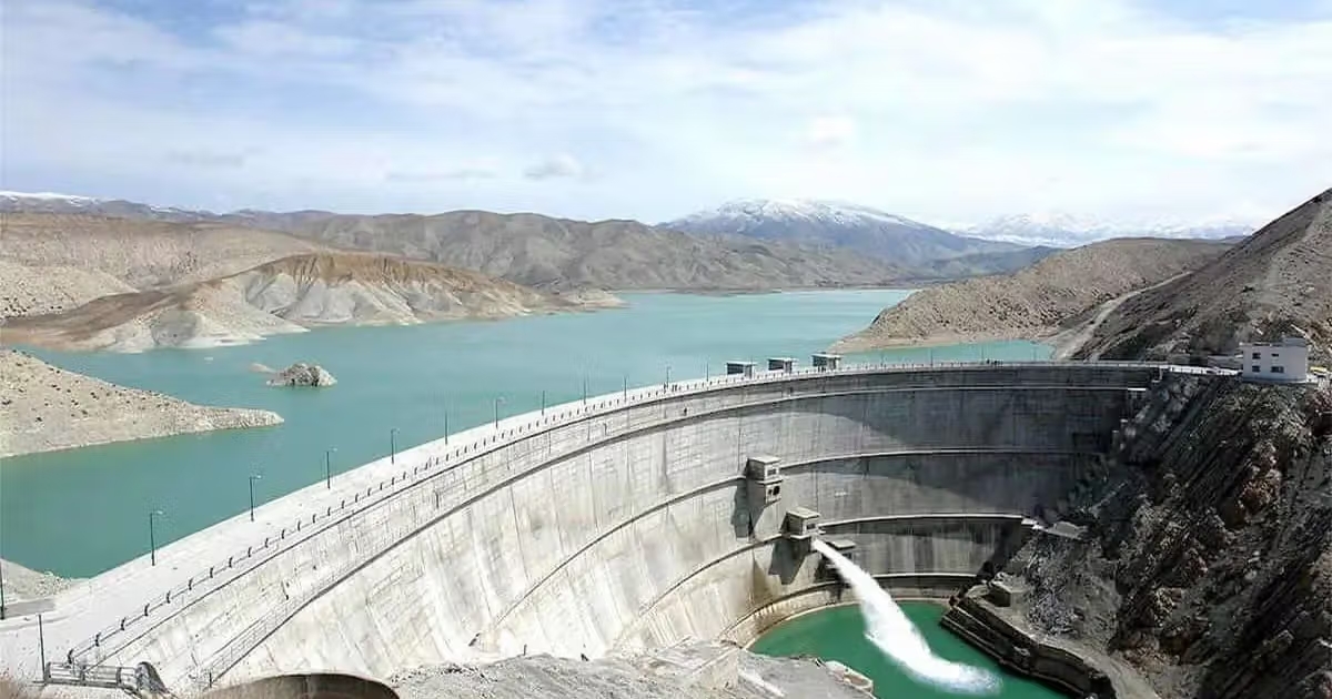 Ιράν: Οι αρχές αναστέλλουν την παραγωγή ηλεκτρικής ενέργειας λόγω ξηρασίας