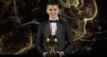 Χρήστος Μουζακίτης: Παρέλαβε το βραβείο «European Golden Boy Web 2025»