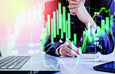 Από την παθητική προσαρμογή στο αναπτυξιακό κράτος