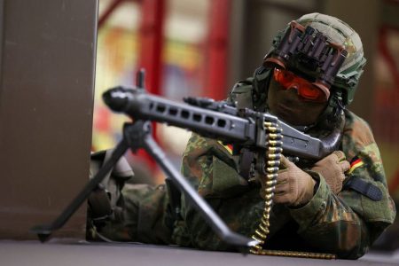 Γερμανία: Κούριερ μετέφερε 20.000 φυσίγγια για τον στρατό, έπεσε θύμα κλοπής